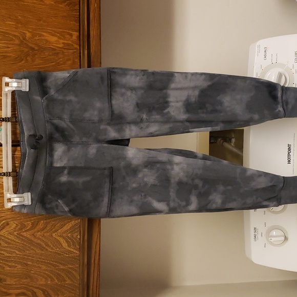 Girls Jogger Set (7) - Picture 6 of 10